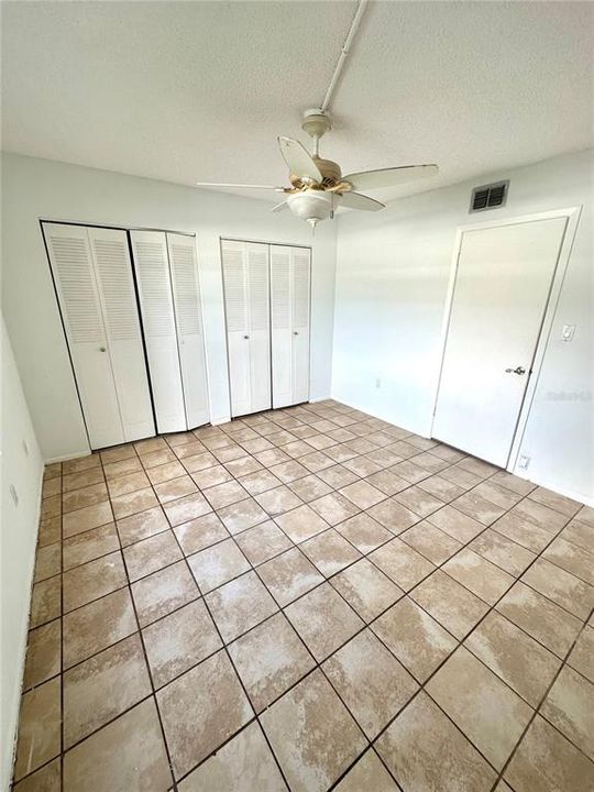For Rent: $1,200 (1 beds, 1 baths, 650 Square Feet)