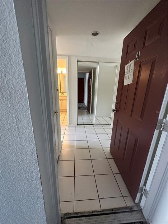 For Rent: $1,200 (1 beds, 1 baths, 650 Square Feet)
