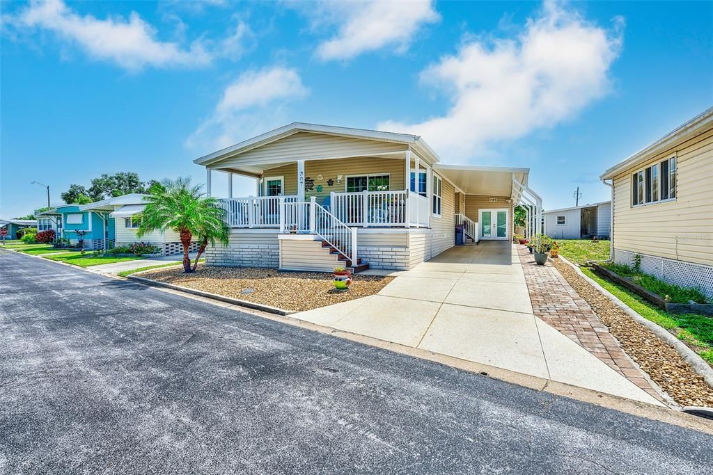 For Sale: $259,900 (3 beds, 2 baths, 1382 Square Feet)