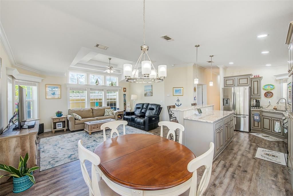 For Sale: $259,900 (3 beds, 2 baths, 1382 Square Feet)