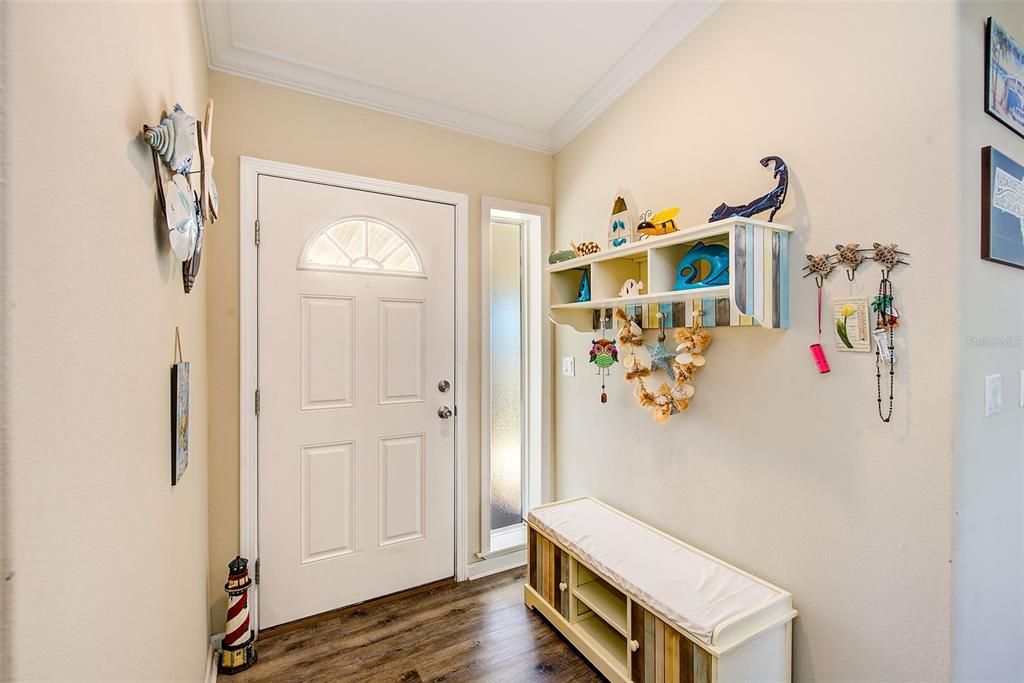 For Sale: $259,900 (3 beds, 2 baths, 1382 Square Feet)