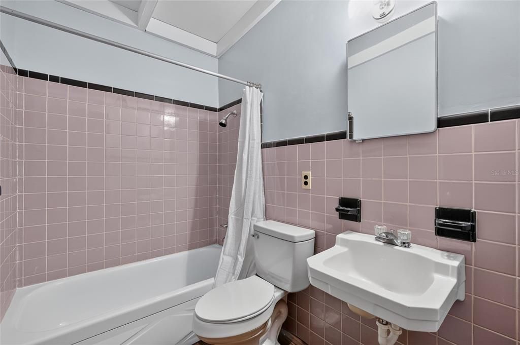 En Venta: $365,000 (3 camas, 2 baños, 1524 Pies cuadrados)