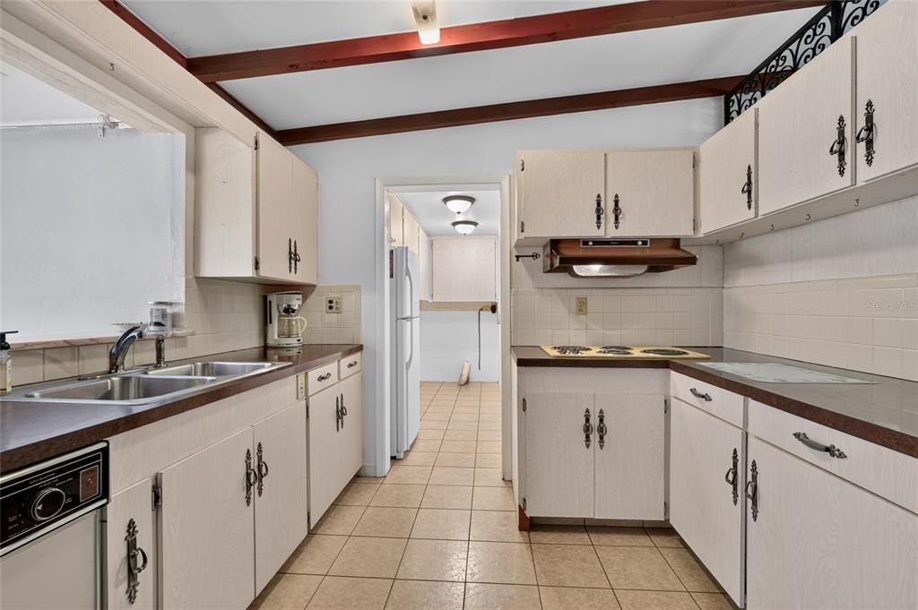 En Venta: $365,000 (3 camas, 2 baños, 1524 Pies cuadrados)