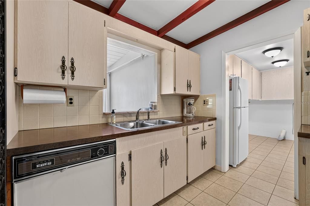 En Venta: $365,000 (3 camas, 2 baños, 1524 Pies cuadrados)