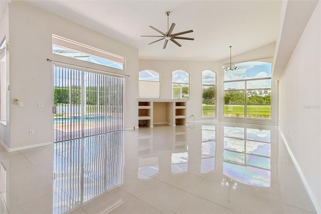 En Venta: $799,000 (4 camas, 3 baños, 3773 Pies cuadrados)