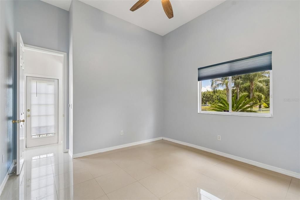 En Venta: $799,000 (4 camas, 3 baños, 3773 Pies cuadrados)