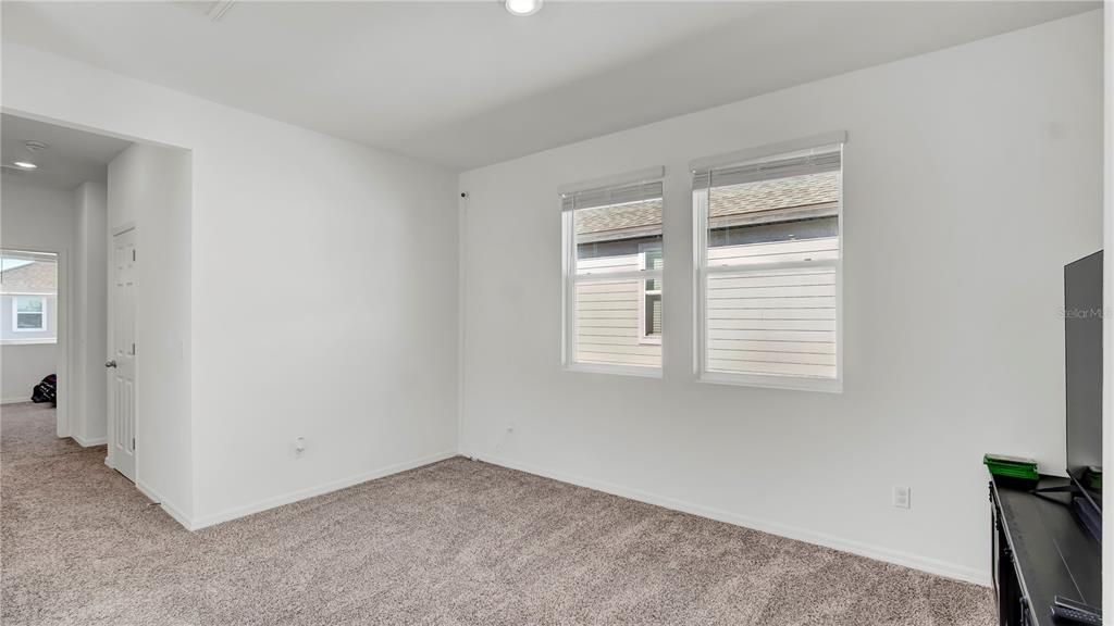 For Sale: $390,000 (4 beds, 2 baths, 2011 Square Feet)