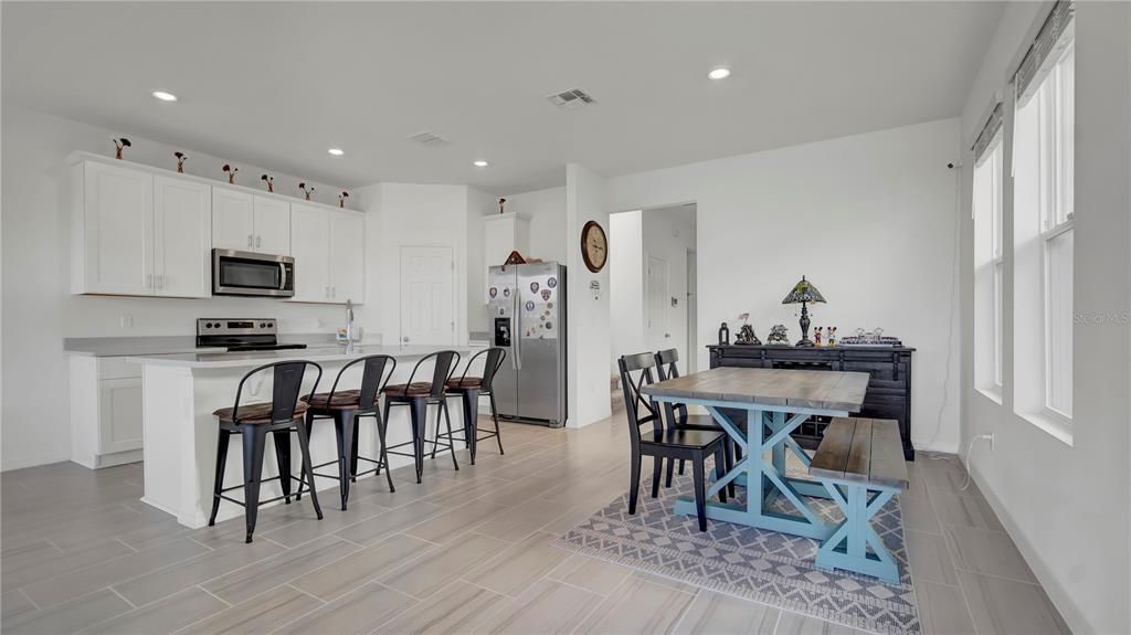For Sale: $390,000 (4 beds, 2 baths, 2011 Square Feet)