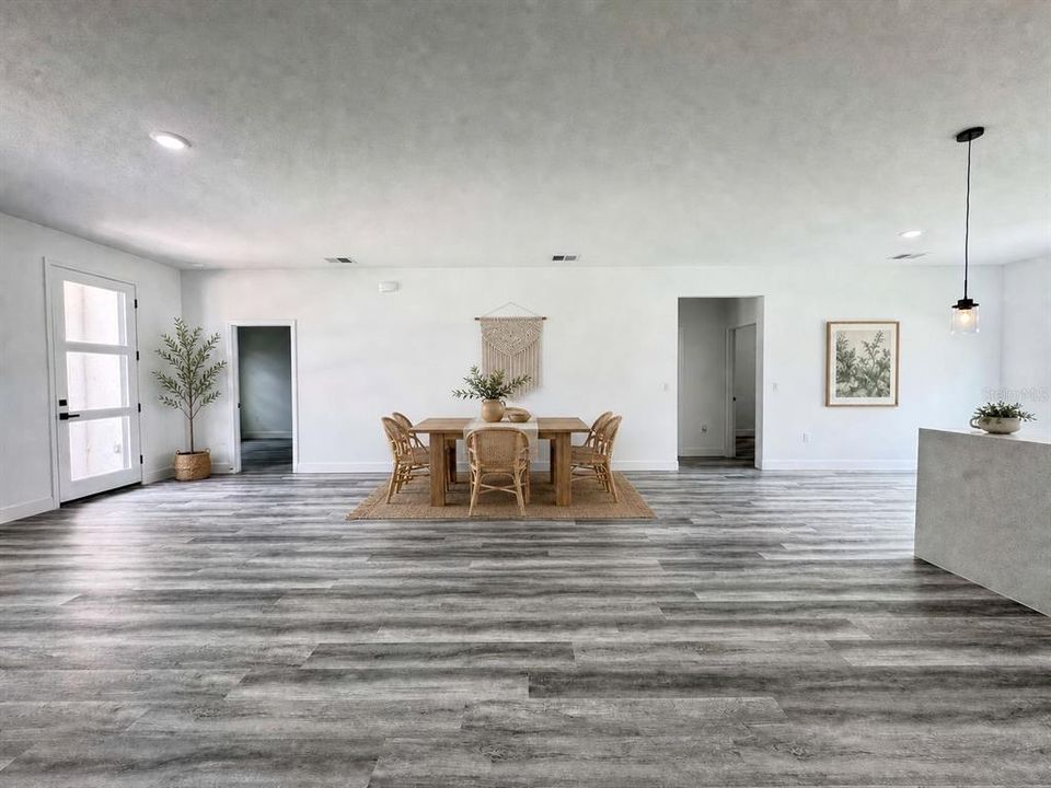 В аренду: $1,995 (4 спален, 2 ванн, 1774 Квадратных фут)