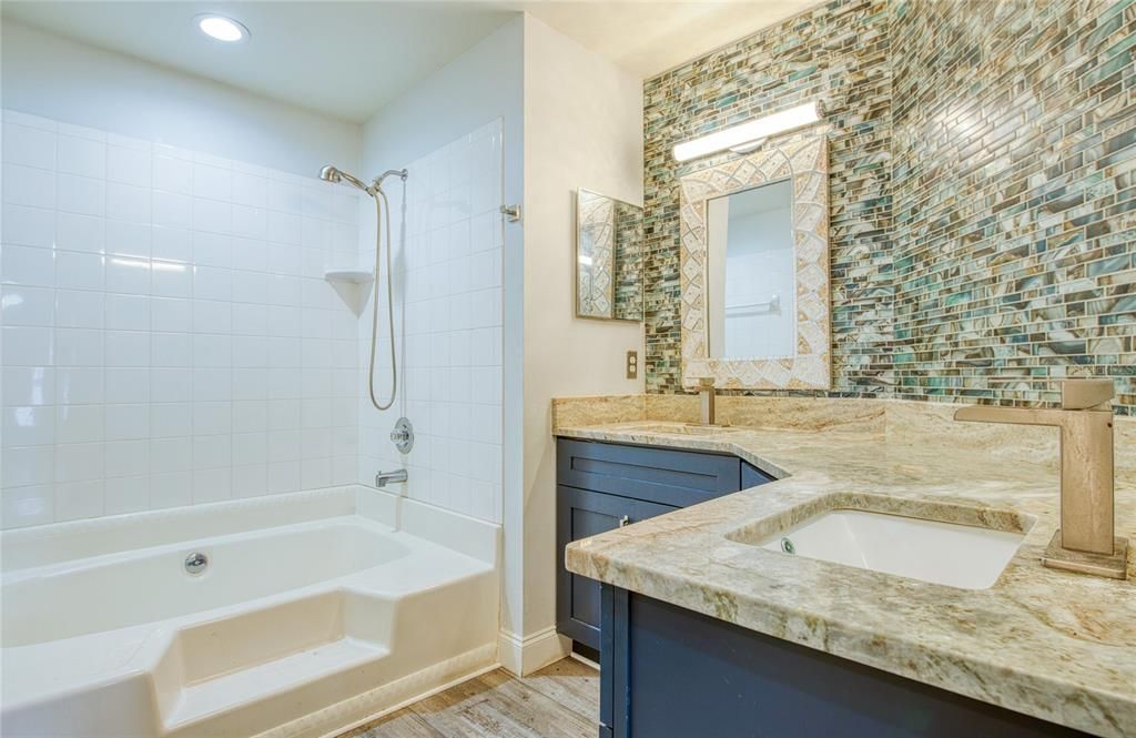 For Rent: $2,350 (3 beds, 2 baths, 1410 Square Feet)