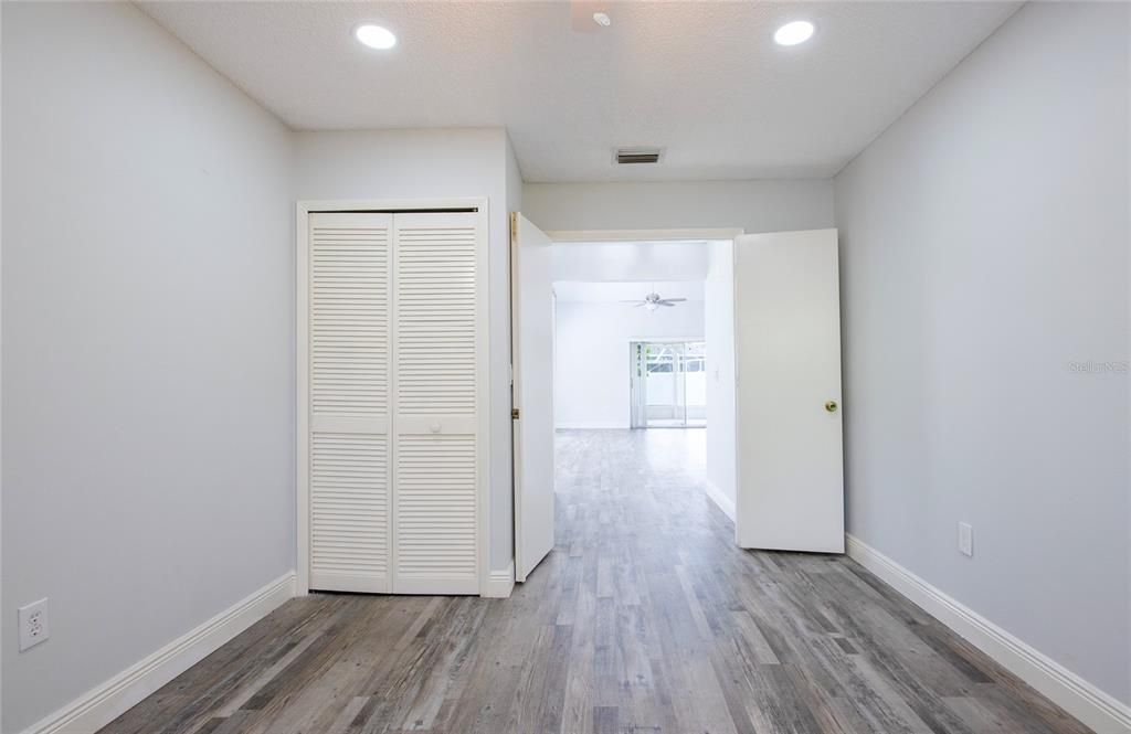 For Rent: $2,350 (3 beds, 2 baths, 1410 Square Feet)