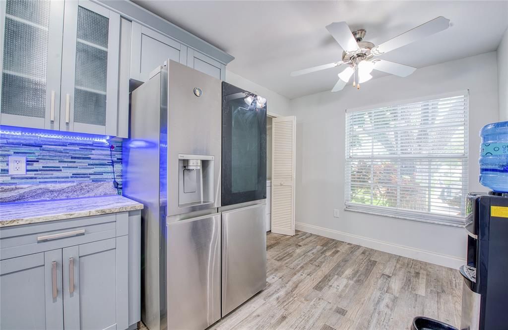 For Rent: $2,350 (3 beds, 2 baths, 1410 Square Feet)