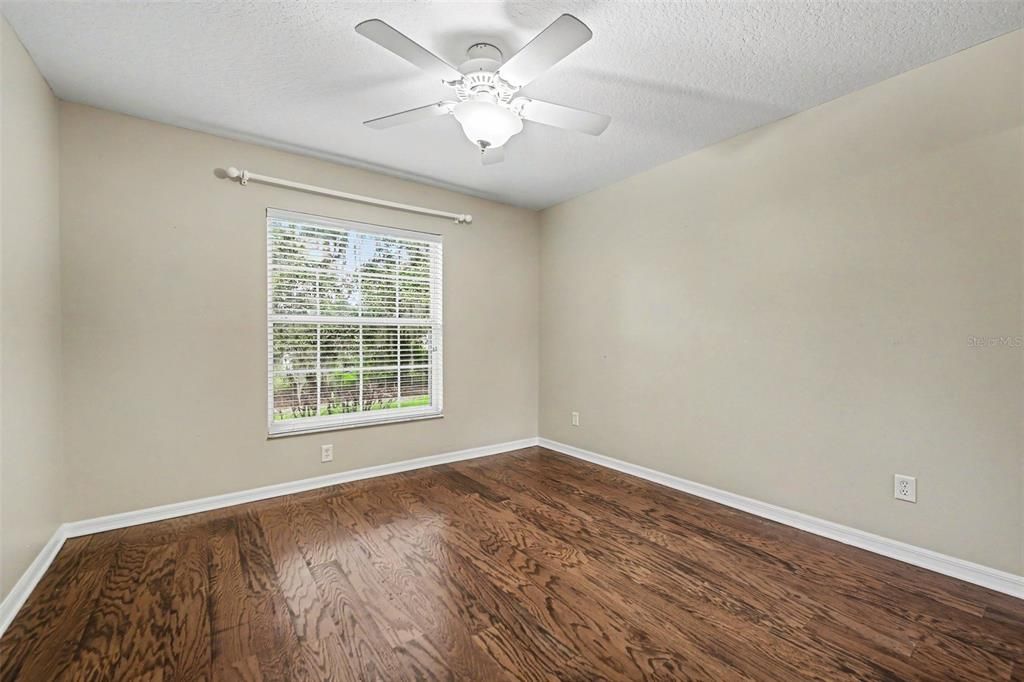 For Sale: $379,900 (3 beds, 2 baths, 2386 Square Feet)