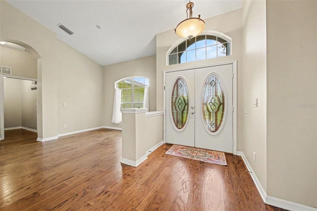 For Sale: $379,900 (3 beds, 2 baths, 2386 Square Feet)