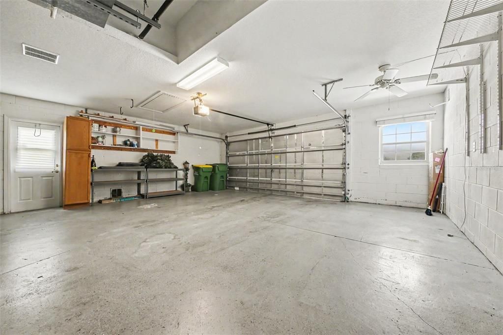 For Sale: $379,900 (3 beds, 2 baths, 2386 Square Feet)