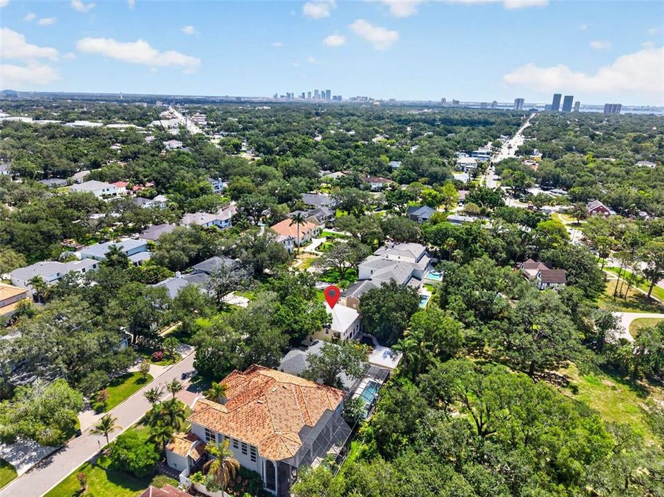 For Sale: $1,495,000 (4 beds, 3 baths, 2904 Square Feet)