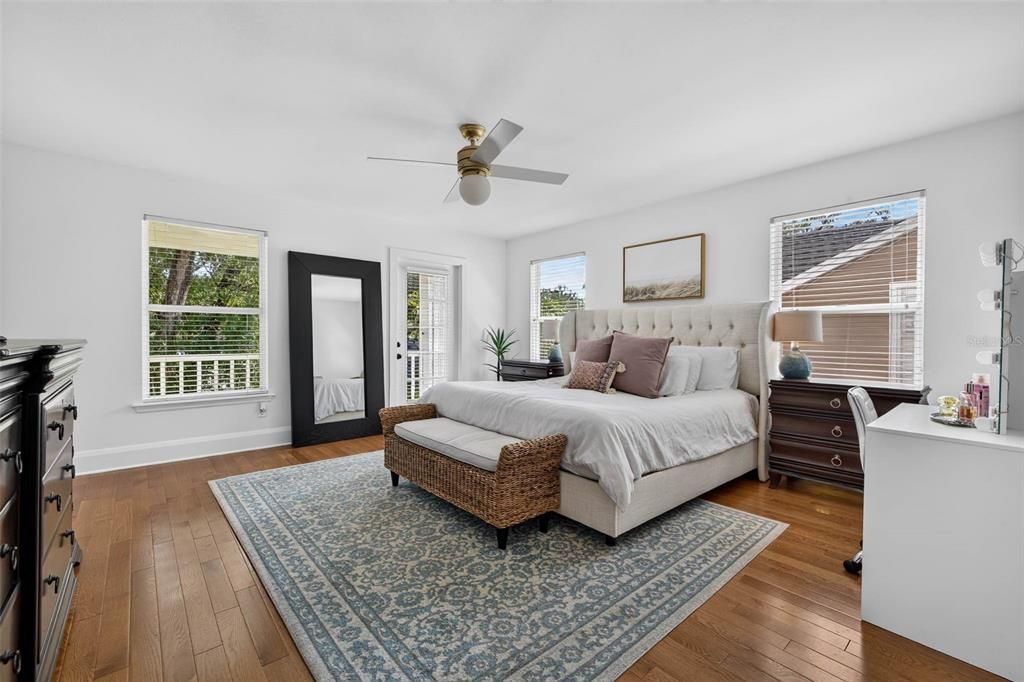 For Sale: $1,495,000 (4 beds, 3 baths, 2904 Square Feet)
