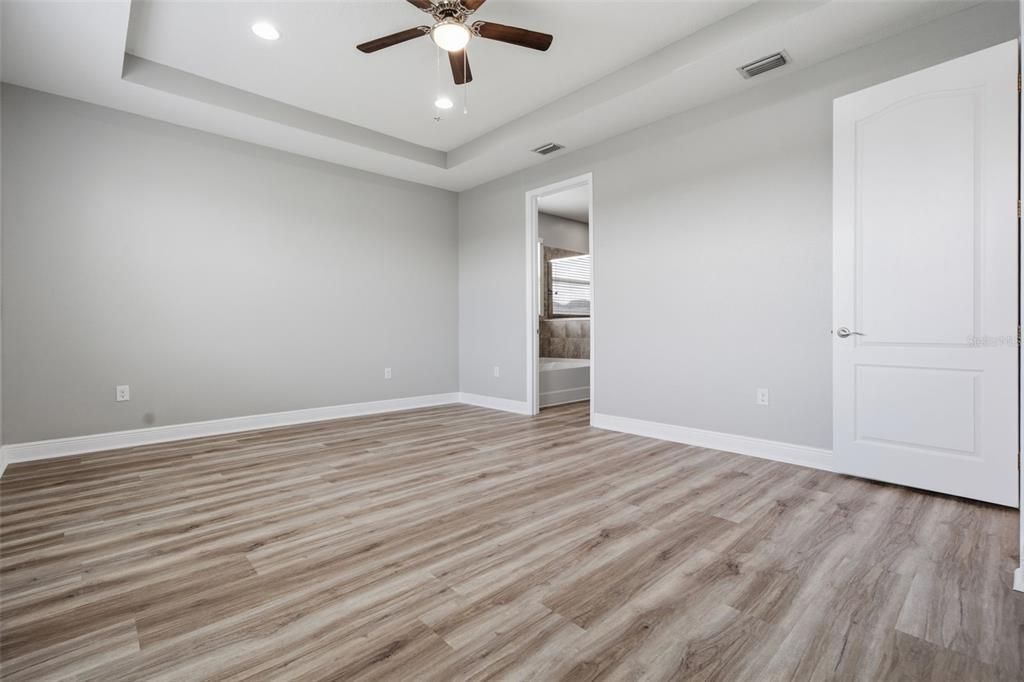 For Rent: $3,400 (4 beds, 3 baths, 2933 Square Feet)