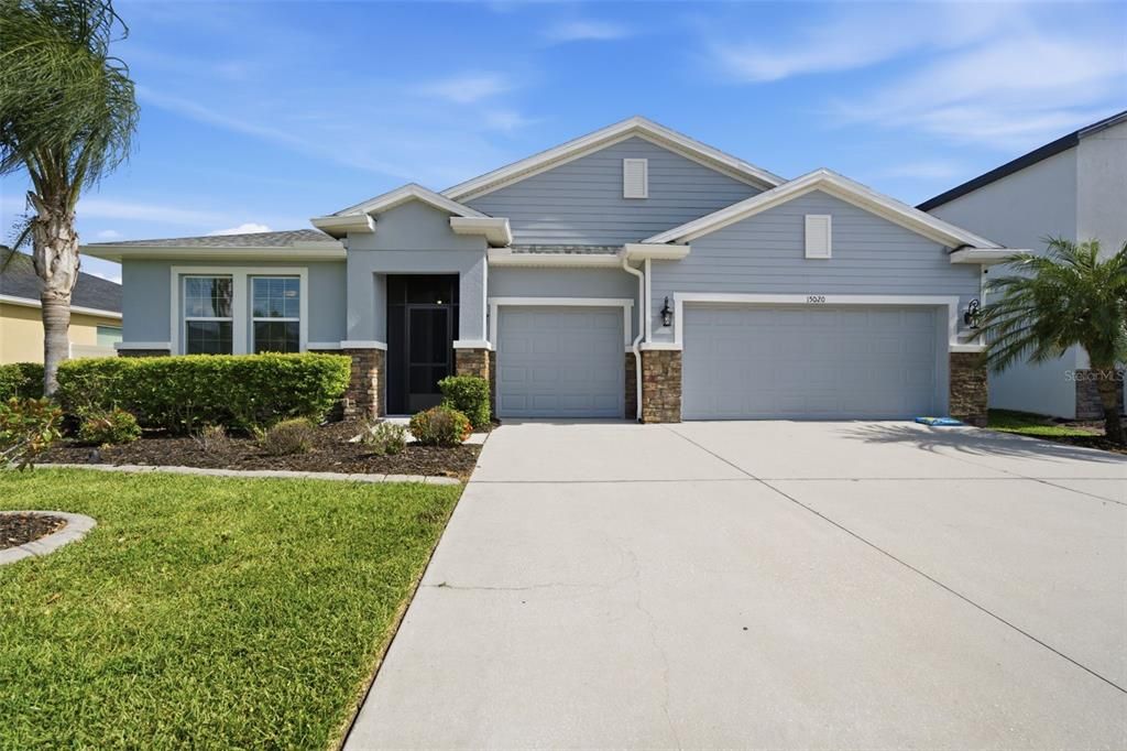 For Rent: $3,400 (4 beds, 3 baths, 2933 Square Feet)