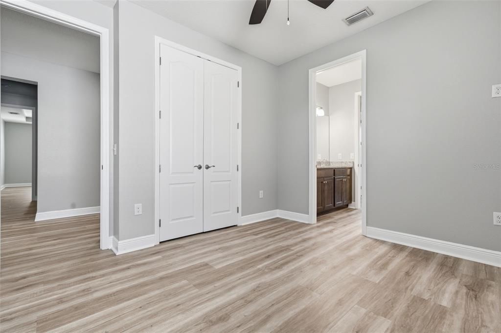 For Rent: $3,400 (4 beds, 3 baths, 2933 Square Feet)