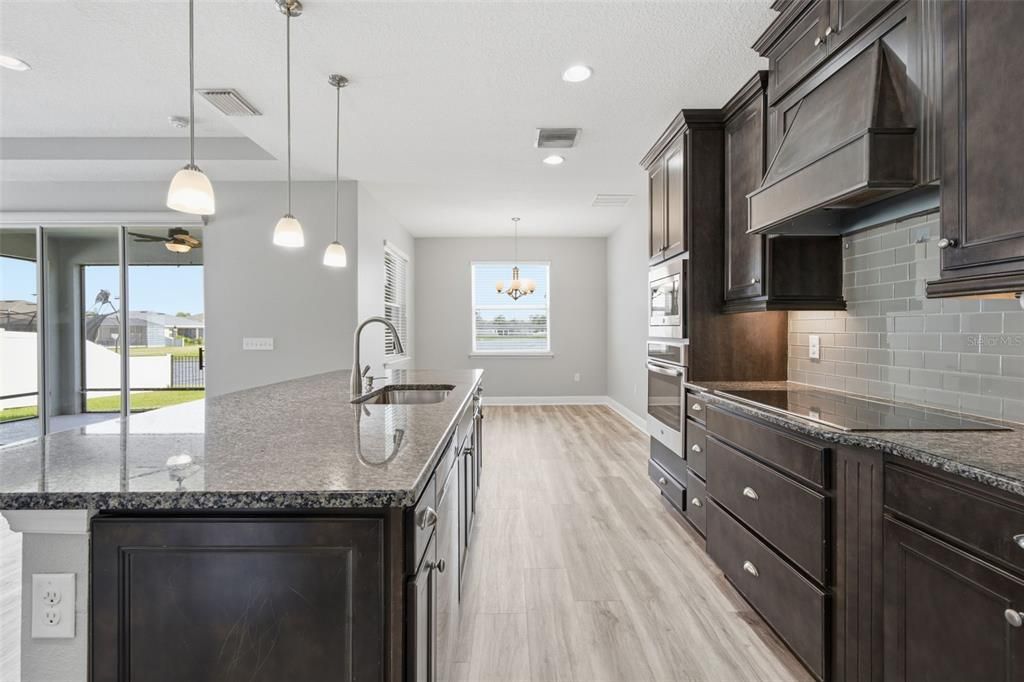 For Rent: $3,400 (4 beds, 3 baths, 2933 Square Feet)