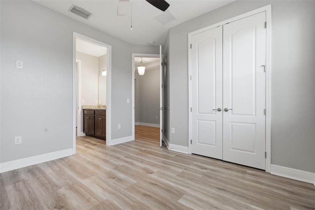 For Rent: $3,400 (4 beds, 3 baths, 2933 Square Feet)