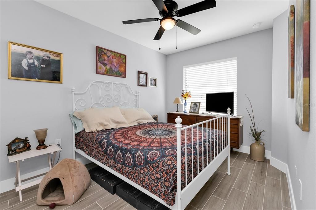 For Sale: $569,000 (6 beds, 0 baths, 2488 Square Feet)