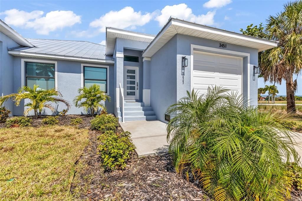 For Sale: $569,000 (6 beds, 0 baths, 2488 Square Feet)