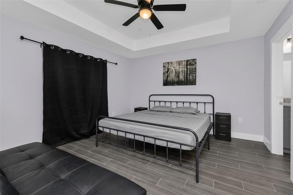 For Sale: $569,000 (6 beds, 0 baths, 2488 Square Feet)
