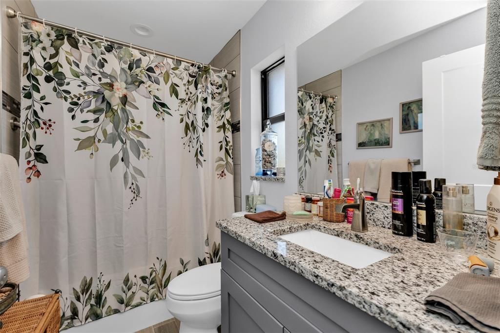 For Sale: $569,000 (6 beds, 0 baths, 2488 Square Feet)