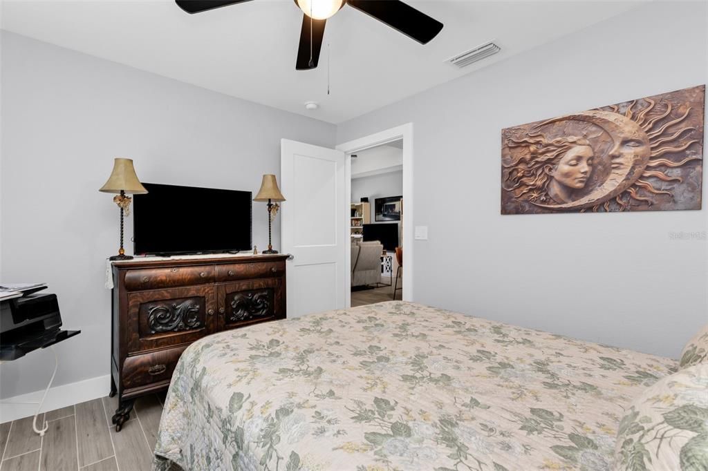 For Sale: $569,000 (6 beds, 0 baths, 2488 Square Feet)