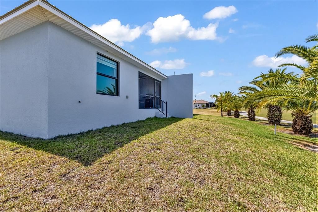 For Sale: $569,000 (6 beds, 0 baths, 2488 Square Feet)