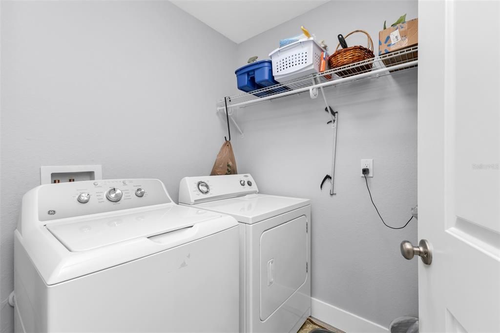 For Sale: $569,000 (6 beds, 0 baths, 2488 Square Feet)