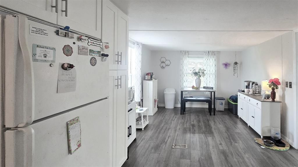 For Sale: $115,000 (2 beds, 1 baths, 798 Square Feet)