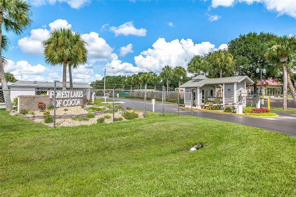 For Sale: $115,000 (2 beds, 1 baths, 798 Square Feet)