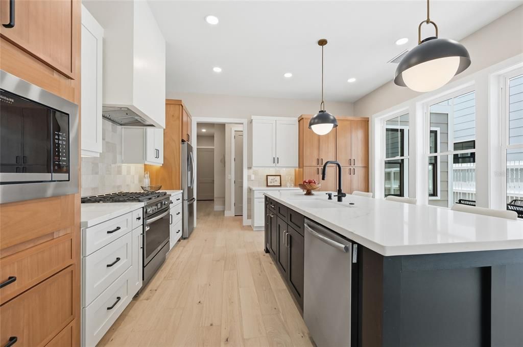 For Sale: $748,860 (4 beds, 3 baths, 2734 Square Feet)
