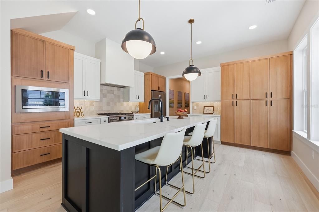 For Sale: $748,860 (4 beds, 3 baths, 2734 Square Feet)