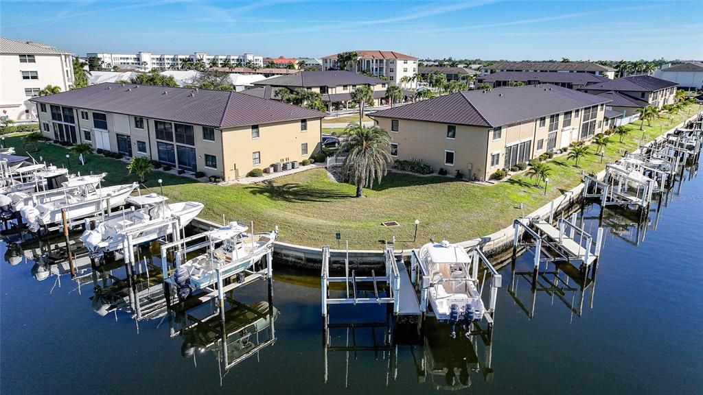 For Rent: $2,000 (3 beds, 2 baths, 1483 Square Feet)
