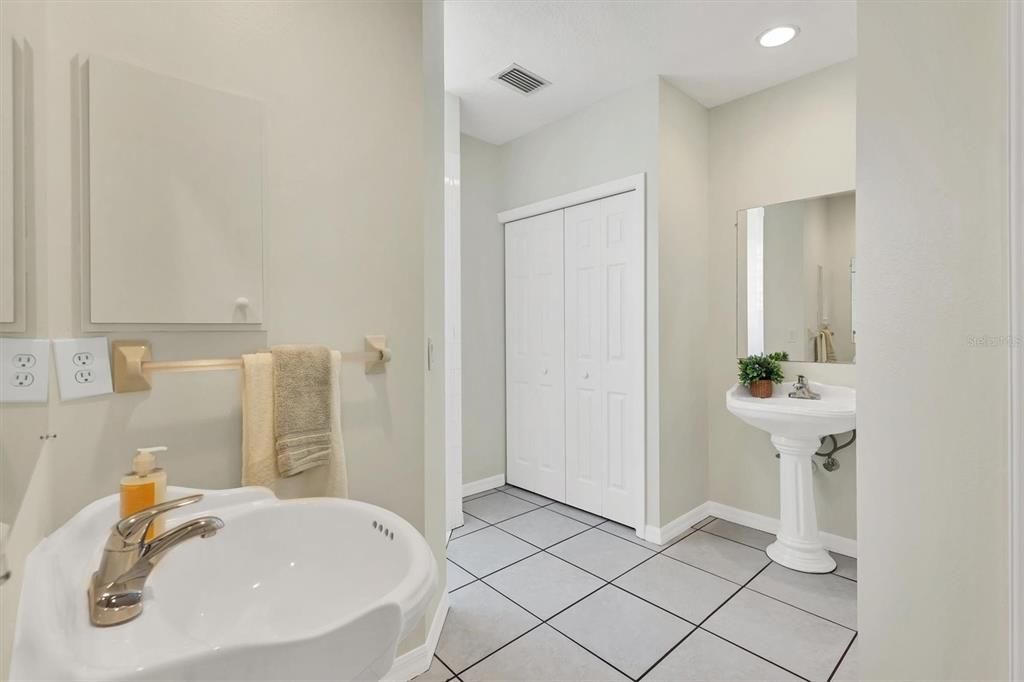 For Sale: $450,000 (3 beds, 2 baths, 1555 Square Feet)