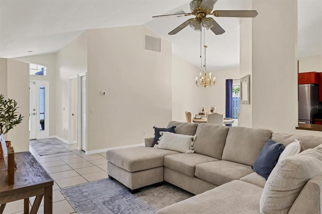 For Sale: $450,000 (3 beds, 2 baths, 1555 Square Feet)