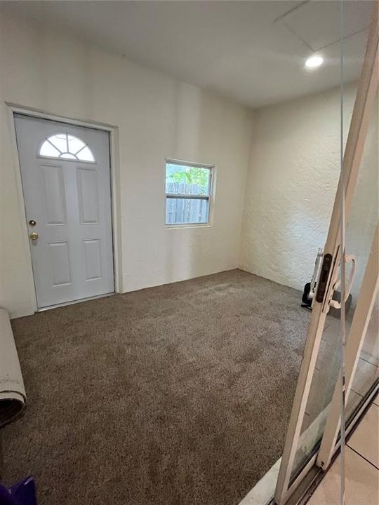 For Sale: $450,000 (3 beds, 2 baths, 1555 Square Feet)