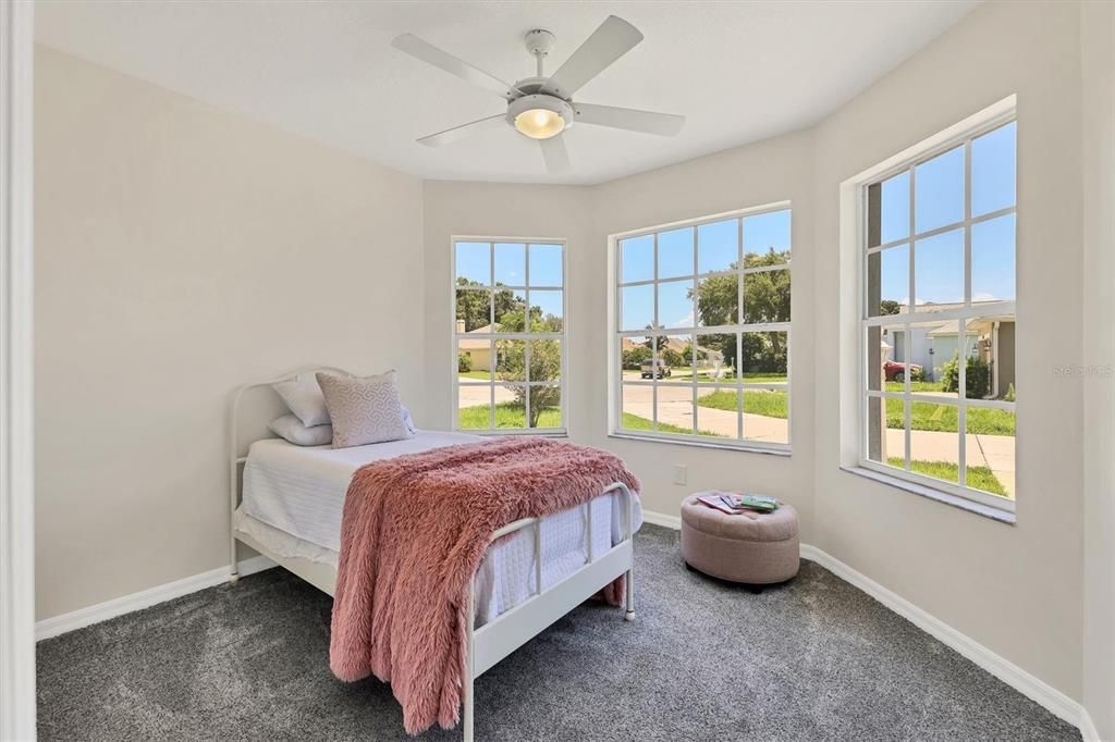 For Sale: $450,000 (3 beds, 2 baths, 1555 Square Feet)