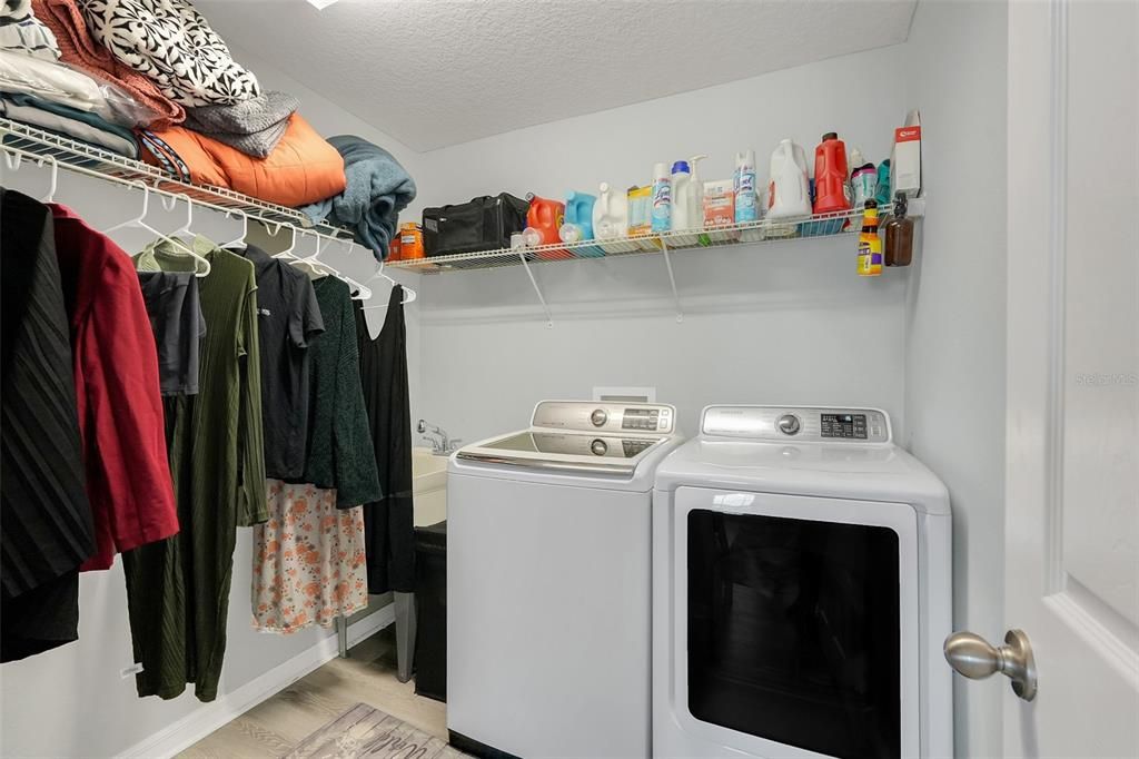 En Venta: $660,000 (5 camas, 3 baños, 3238 Pies cuadrados)