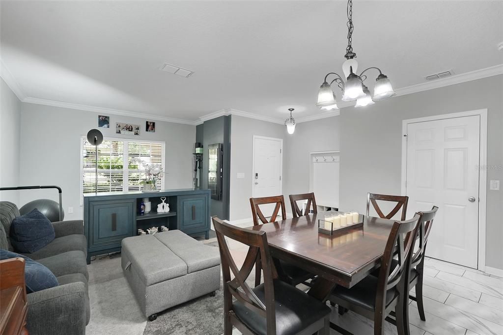 En Venta: $660,000 (5 camas, 3 baños, 3238 Pies cuadrados)