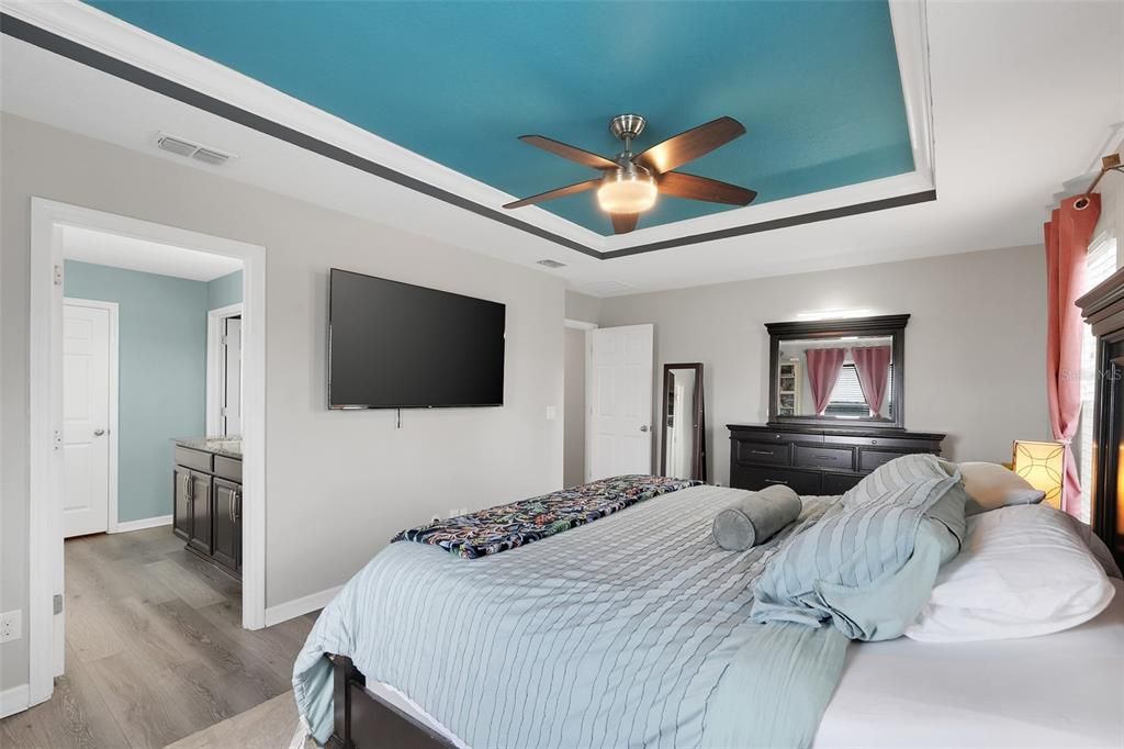 En Venta: $660,000 (5 camas, 3 baños, 3238 Pies cuadrados)