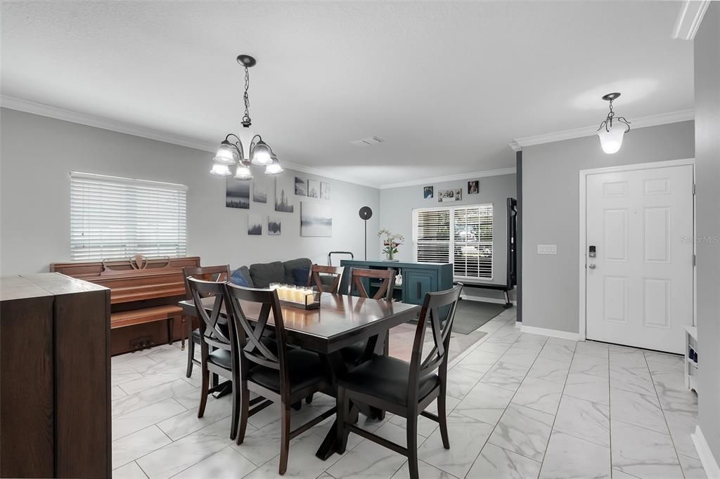 En Venta: $660,000 (5 camas, 3 baños, 3238 Pies cuadrados)