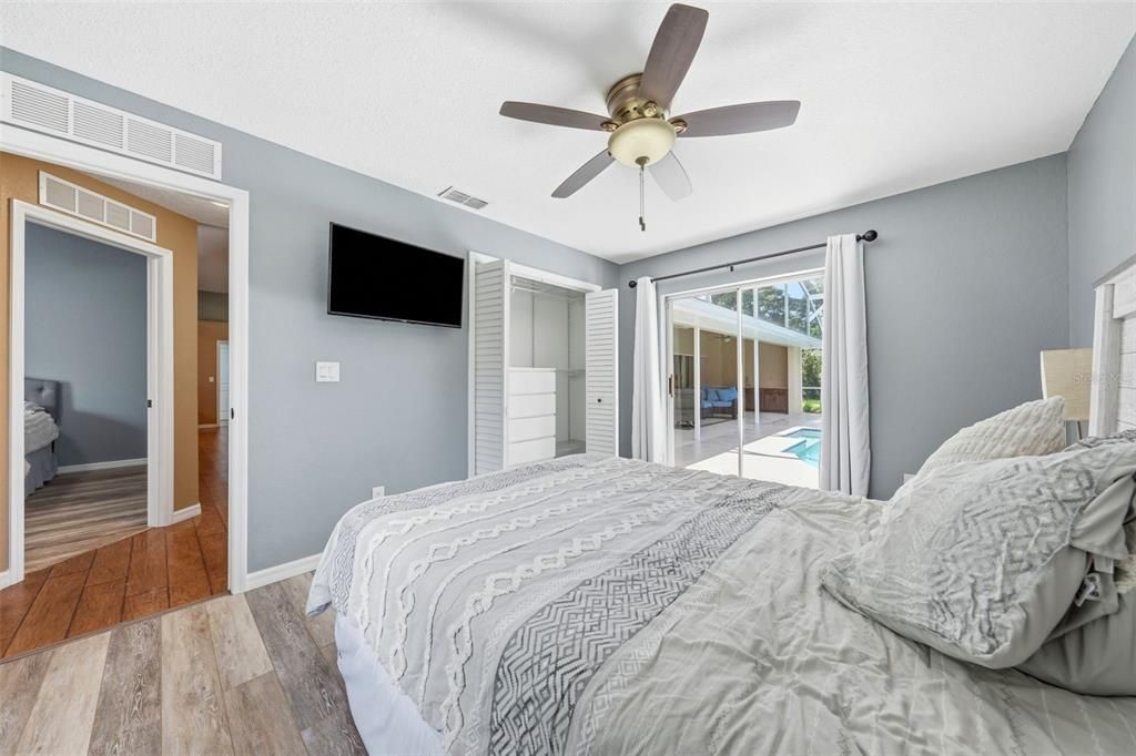 En Venta: $569,900 (3 camas, 2 baños, 2315 Pies cuadrados)