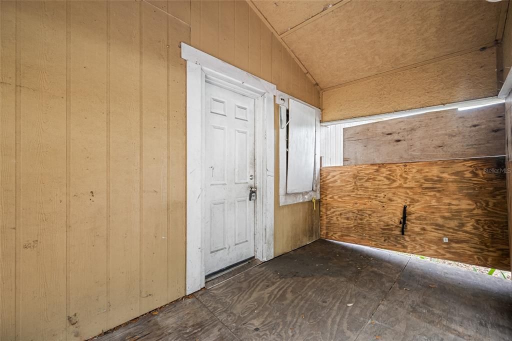 На продажу: $334,000 (4 спален, 2 ванн, 1935 Квадратных фут)