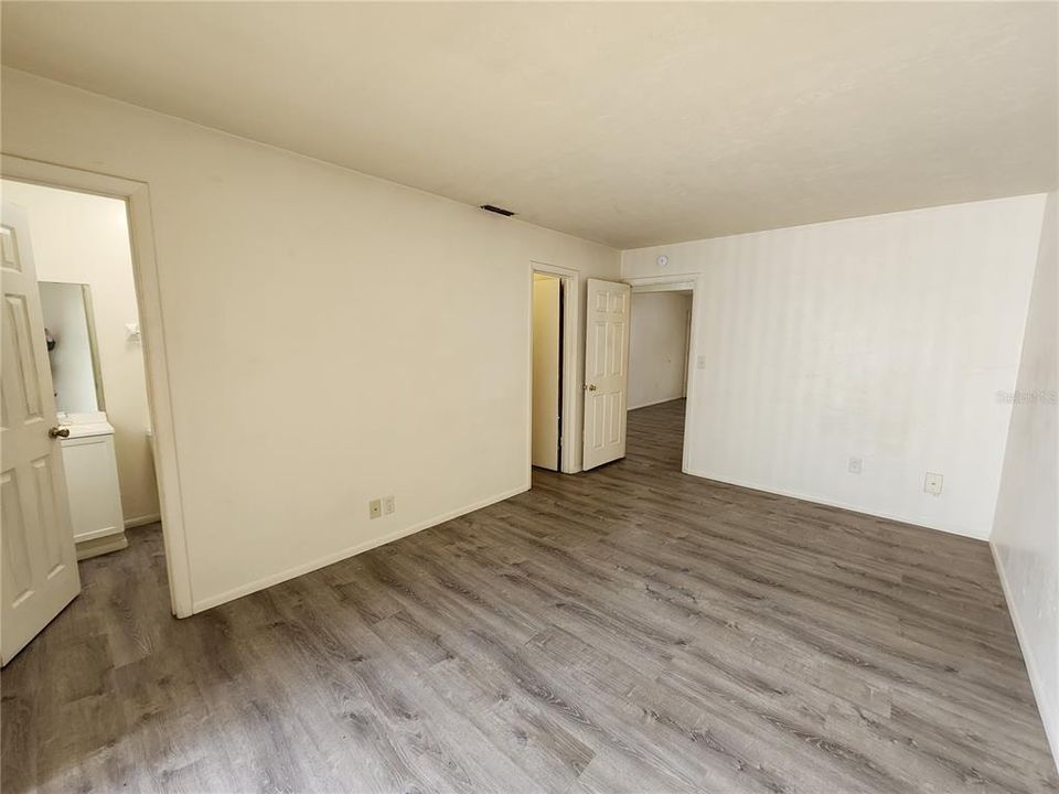 For Rent: $725 (1 beds, 1 baths, 600 Square Feet)