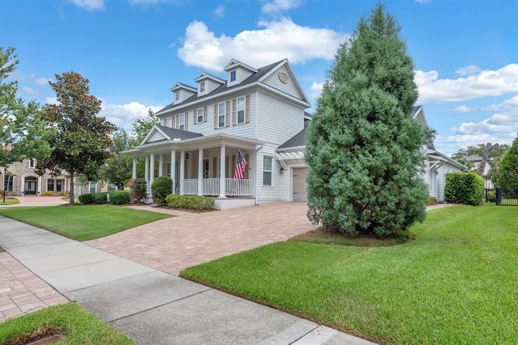 En Venta: $1,175,000 (6 camas, 4 baños, 3640 Pies cuadrados)